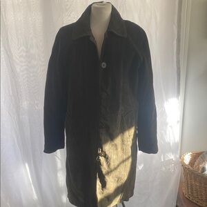 Green Leather Jacket with Notched Lapel and Tailored Fit